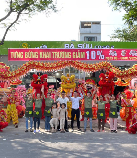 Bánh ướt heo quay Bà Sửu