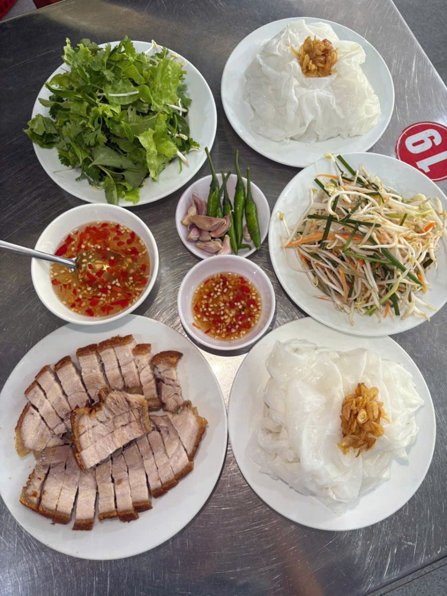 Bánh ướt bà sửu Huế
